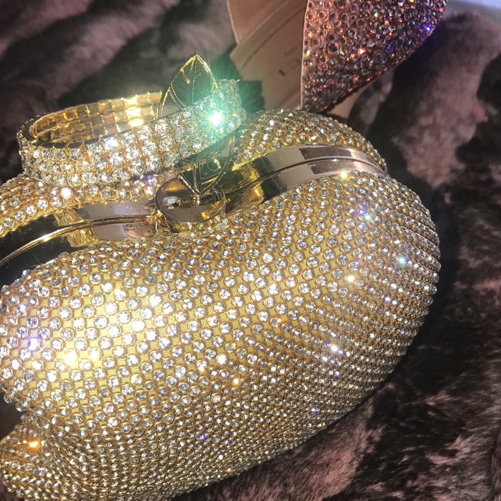 Gold Rhinestone stretch bracelet - Picture 3 of 4